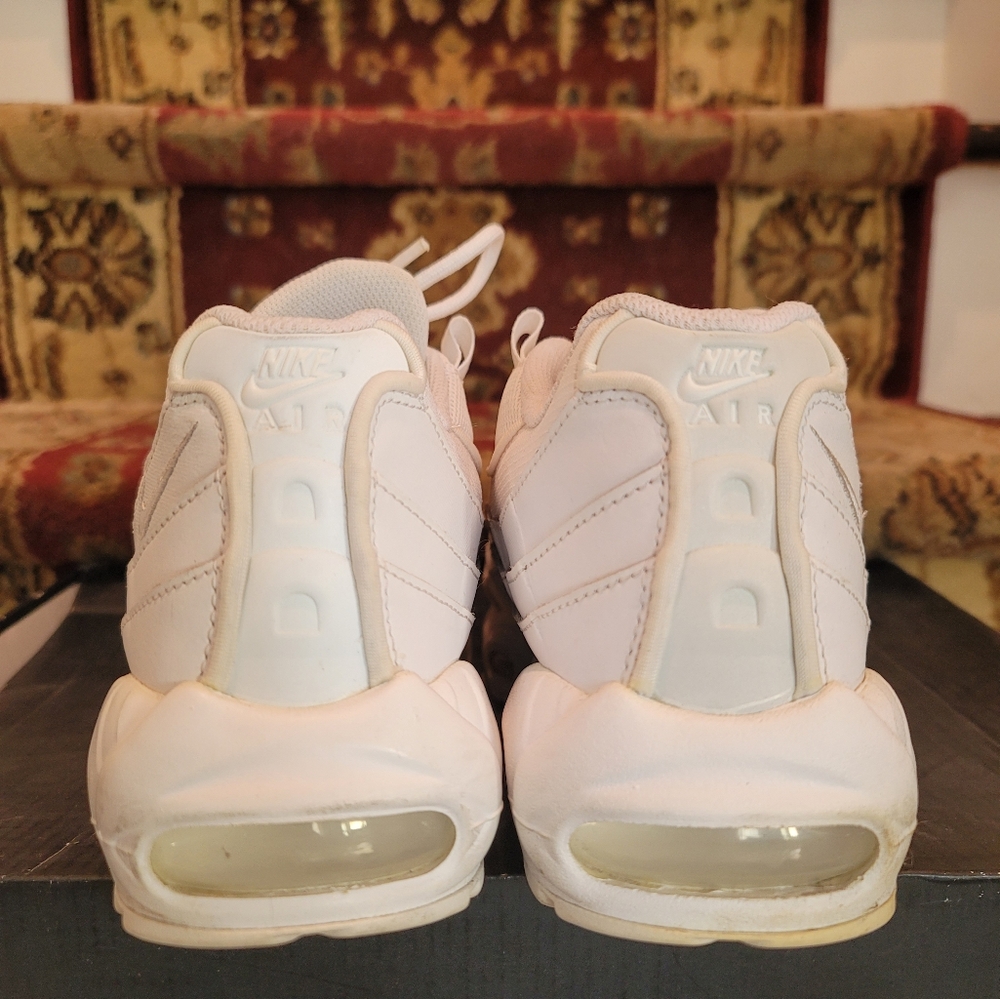 Nike Air Max 95 Premium Triple White (Unisex) - Picture 5 of 10
